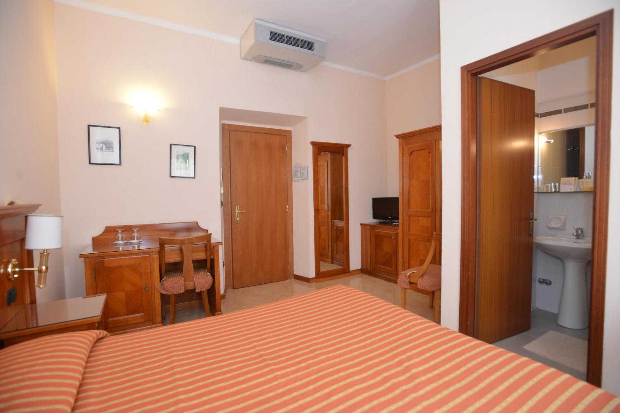אקווי טרמה Hotel Acqui & Centro Benessere חדר תמונה