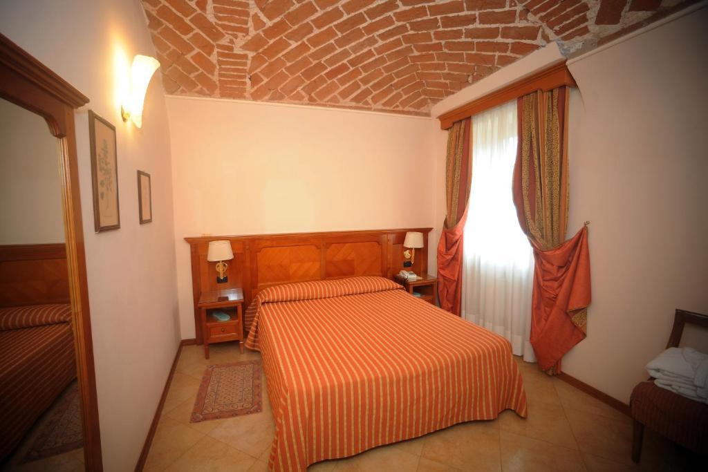 אקווי טרמה Hotel Acqui & Centro Benessere חדר תמונה